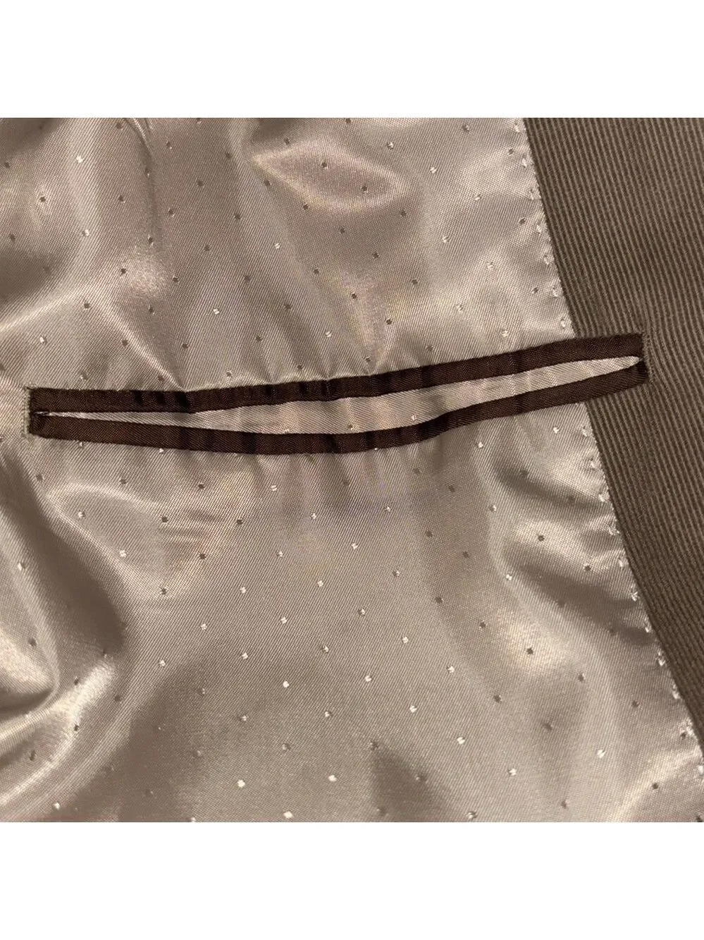 Tommy Hilfiger color taupe